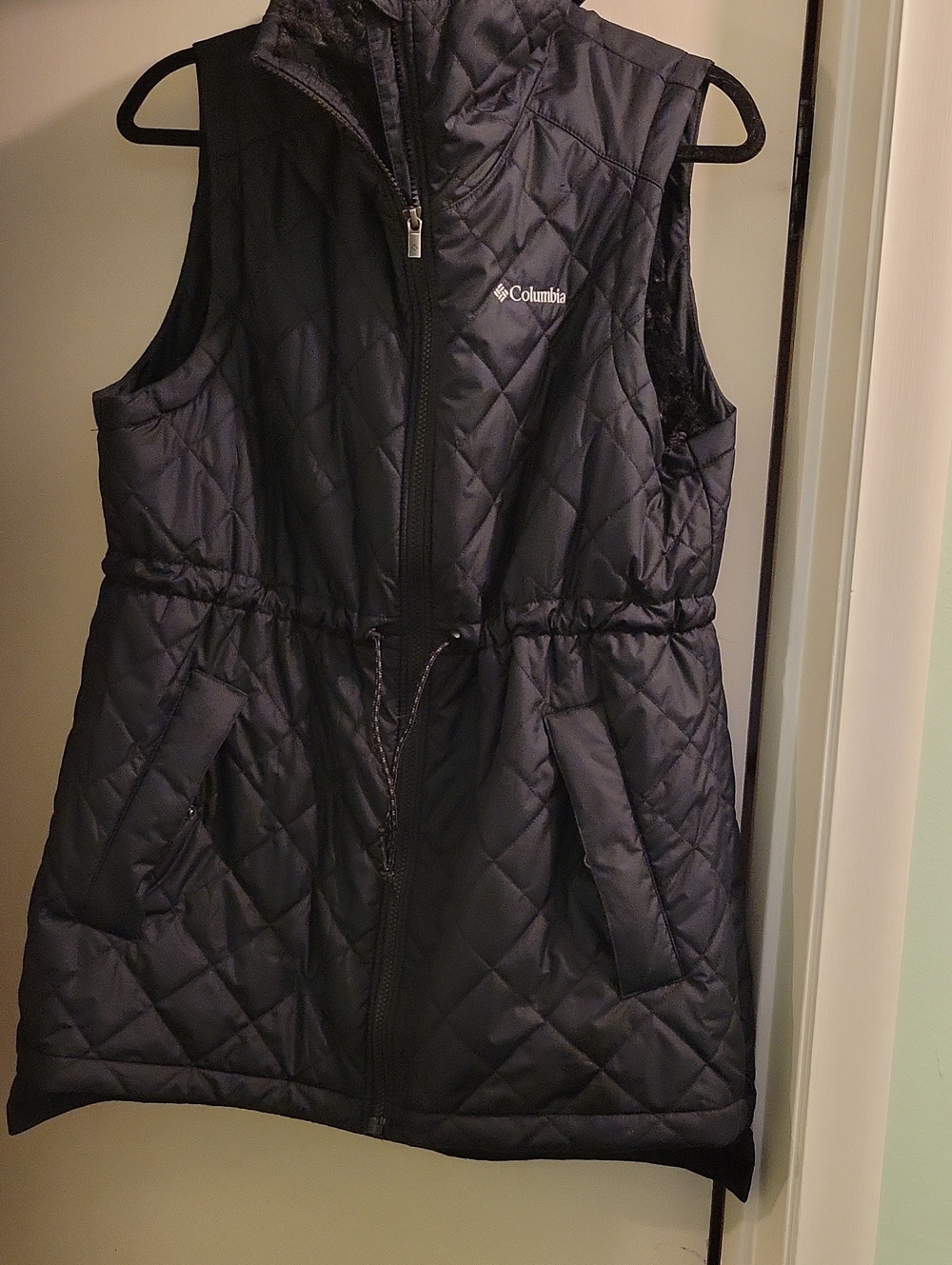Columbia Women's Black Quilted Vest